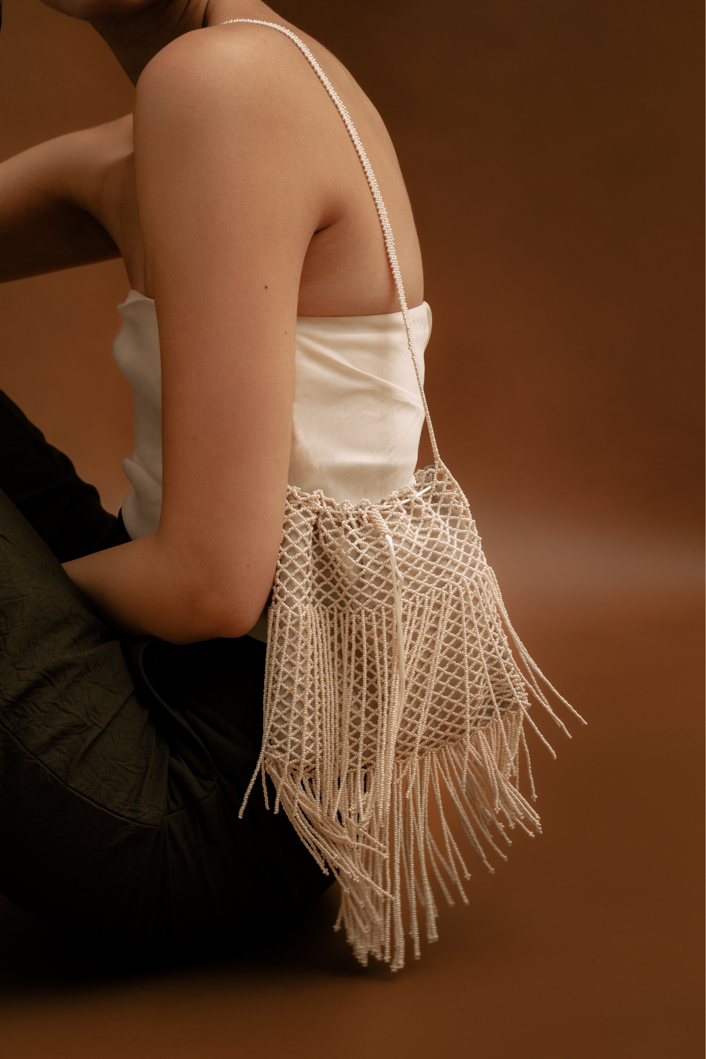 The fringe Bag (M) Ivory